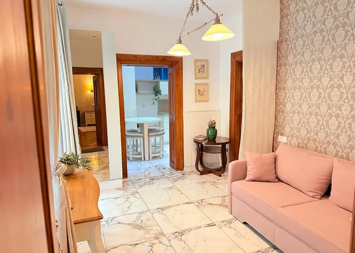 Charme Boutique Old Town Апартаменти